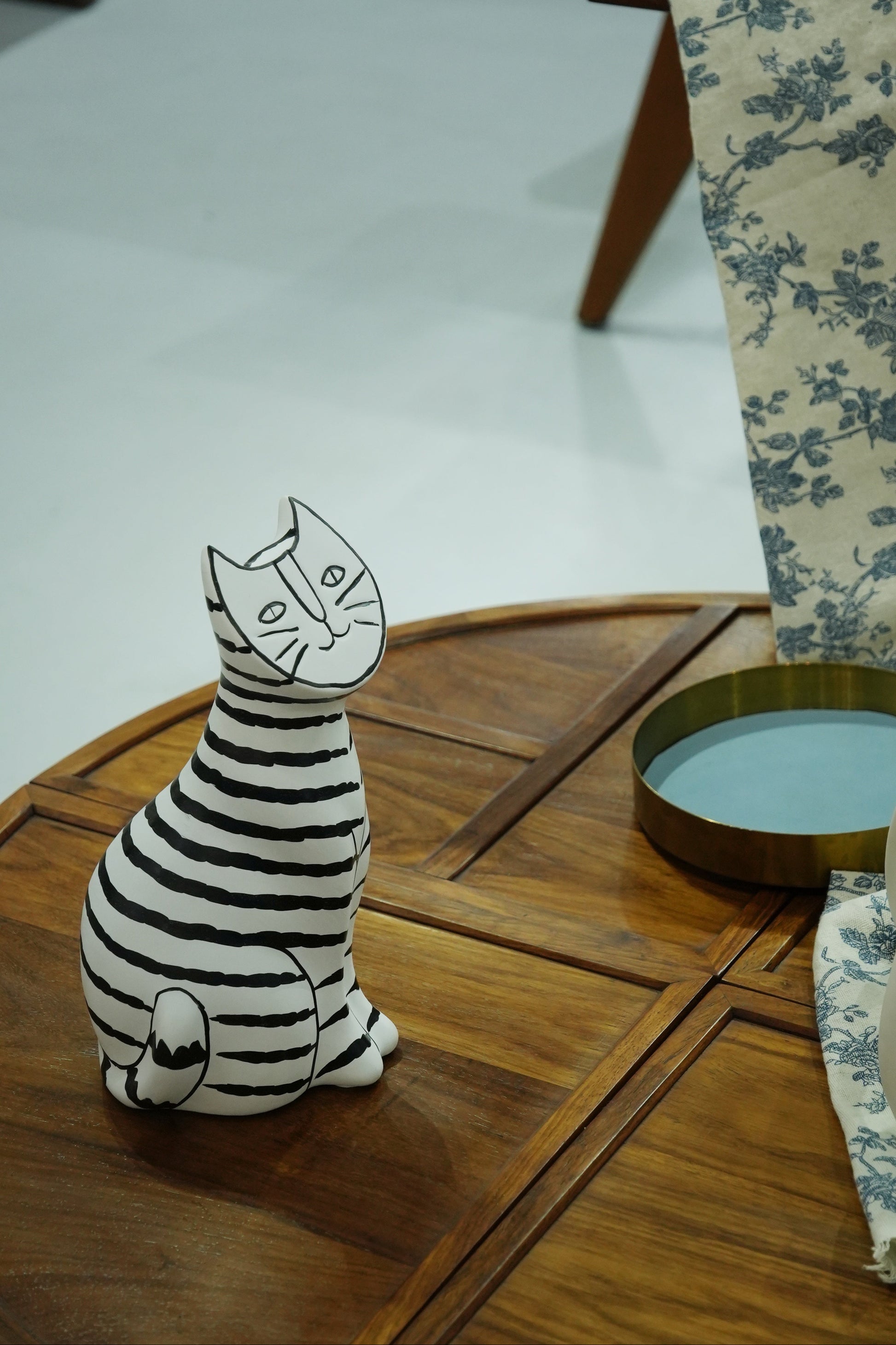 Hand-Painted Striped Cat Figurine – Whimsical Ceramic Decor - SOHOO