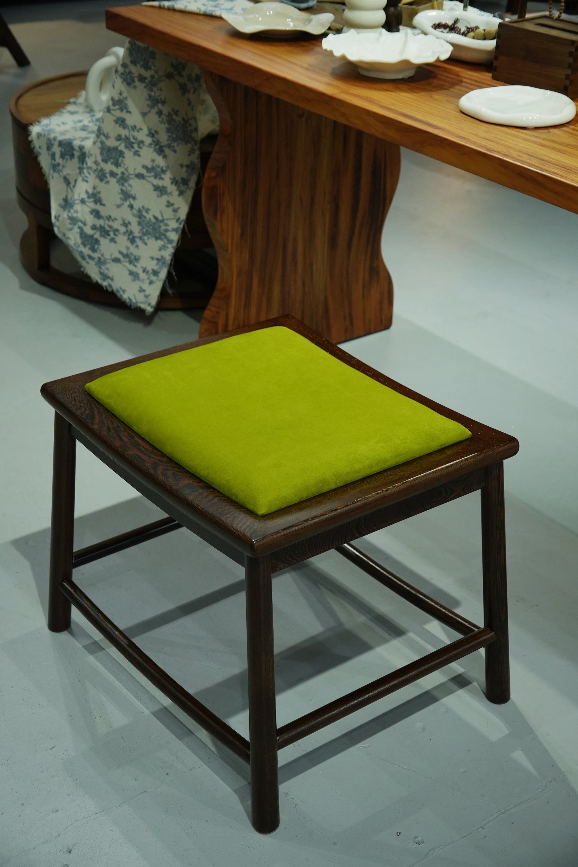 Handcrafted Elegant hardwood stools with Multi-Color Upholster - SOHOO