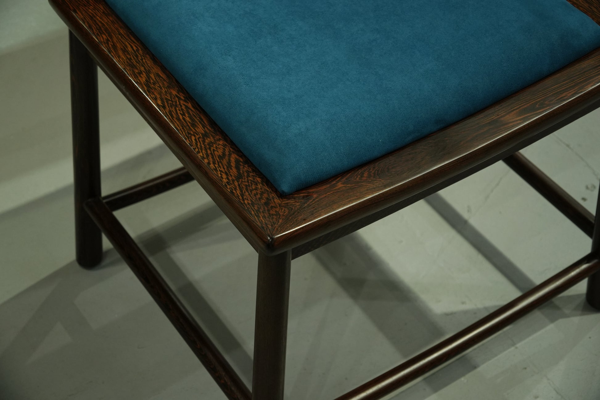 Handcrafted Elegant hardwood stools with Multi-Color Upholster - SOHOO