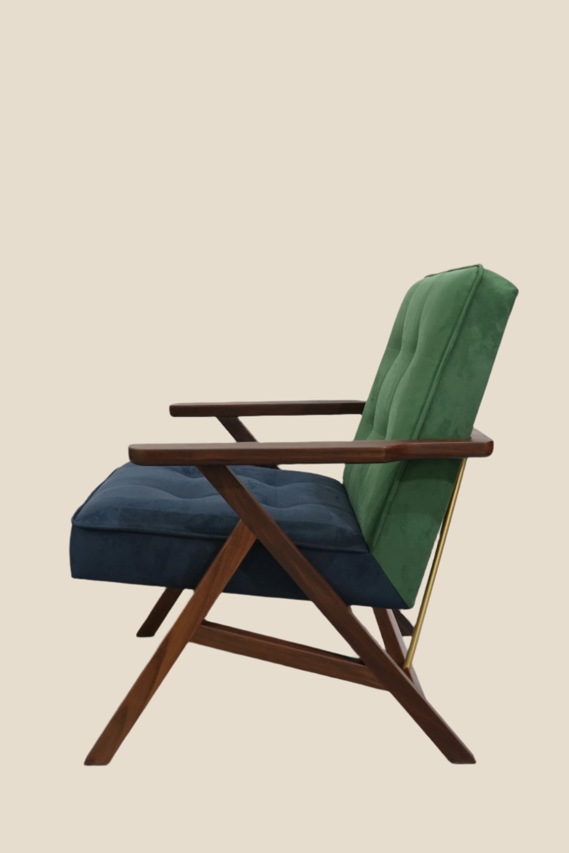 Handcrafted Lounge Chair and Stool Set for Modern Living Rooms - SOHOO