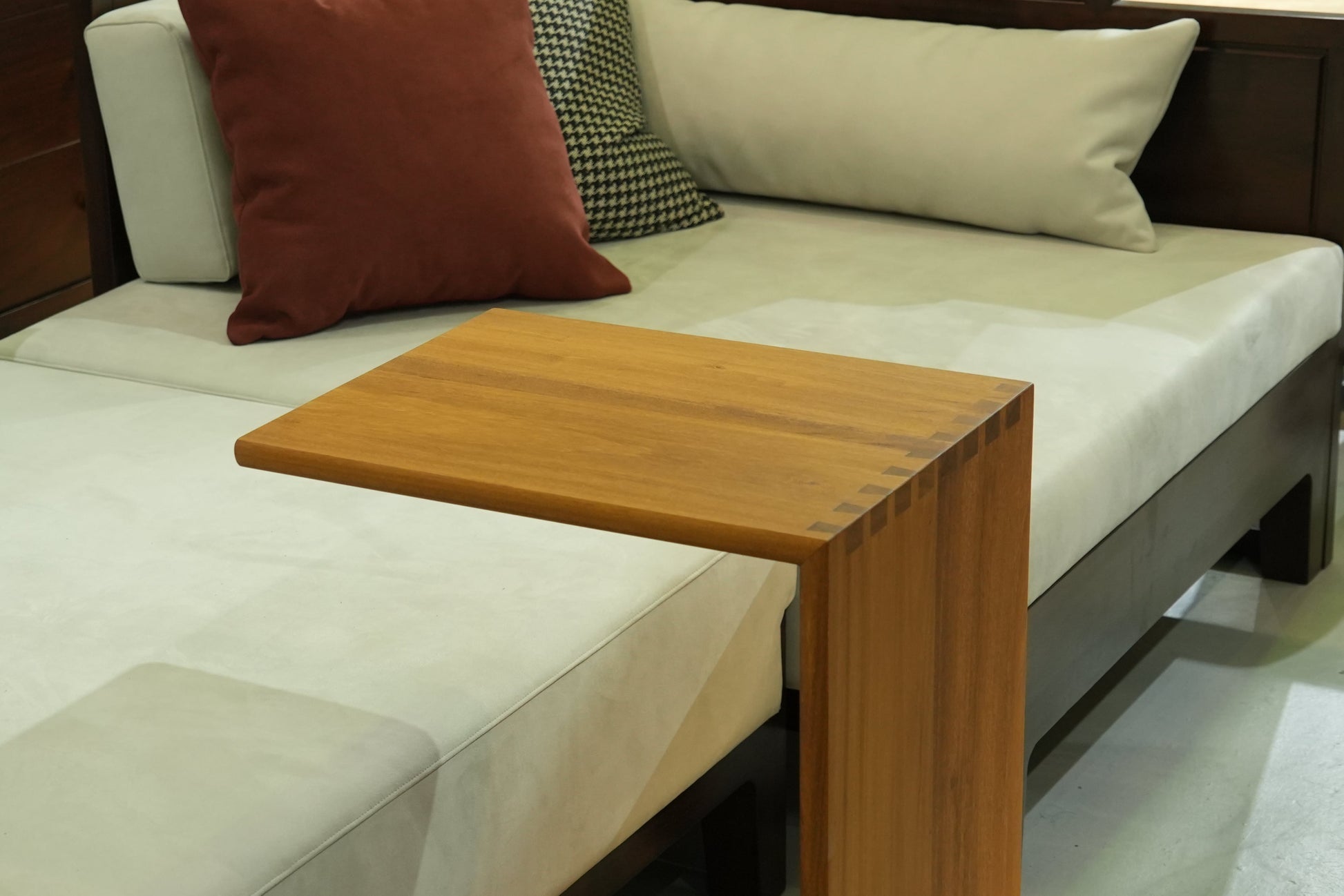 Handcrafted Premium Wooden Side Table – Available in Two Elegant Finishes - SOHOO