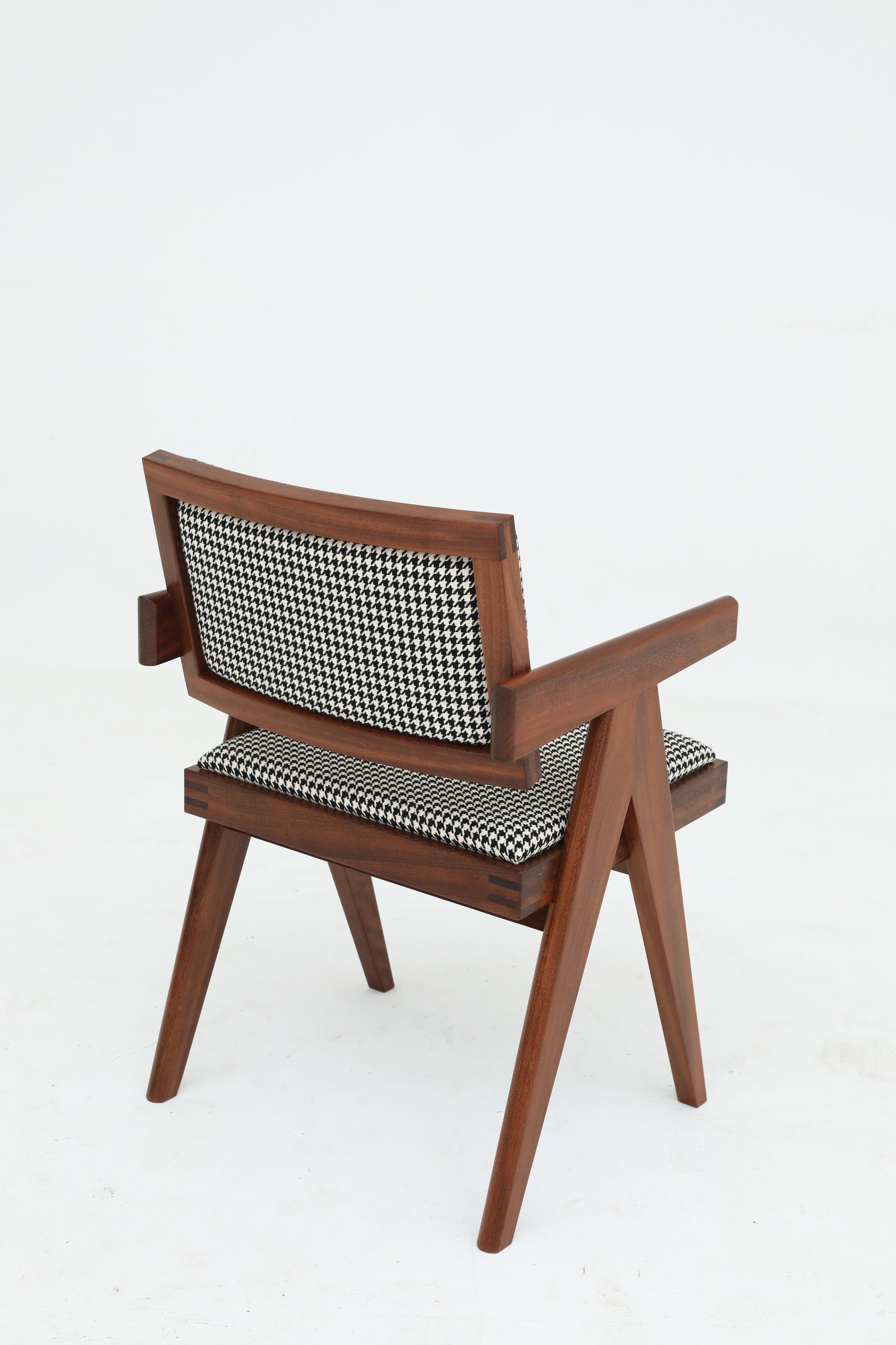Heritage Tielimu Armchair – A Legacy of Craftsmanship and Timeless Eleganc - SOHOO