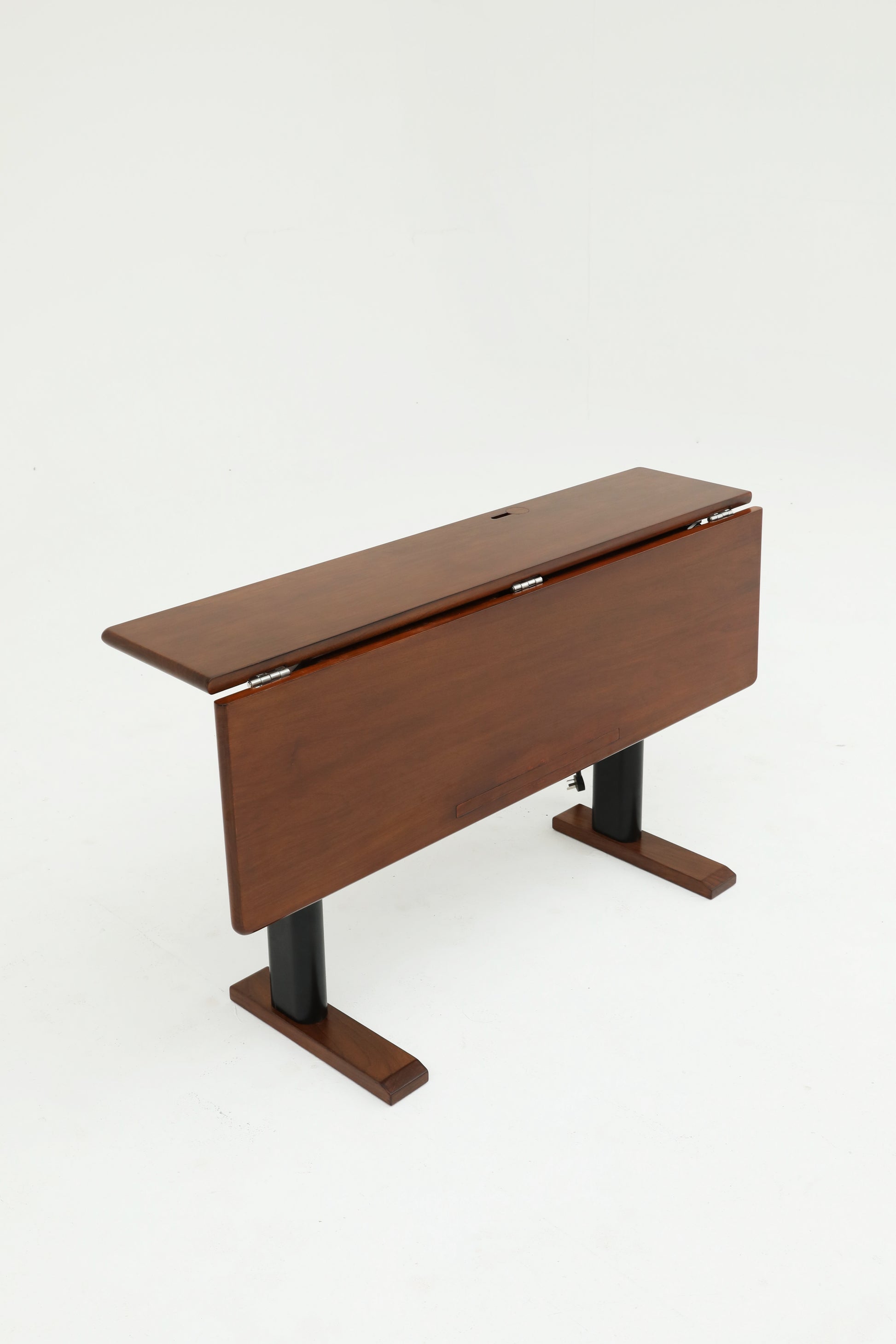 Handcrafted height-adjustable table and chair set, used from children to adult, family friendly - SOHOO
