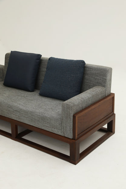 Handcrafted  hardwood modern Three-Seater Sofa， easy-clean, skin-friendly, single-seater sofa - SOHOO 
