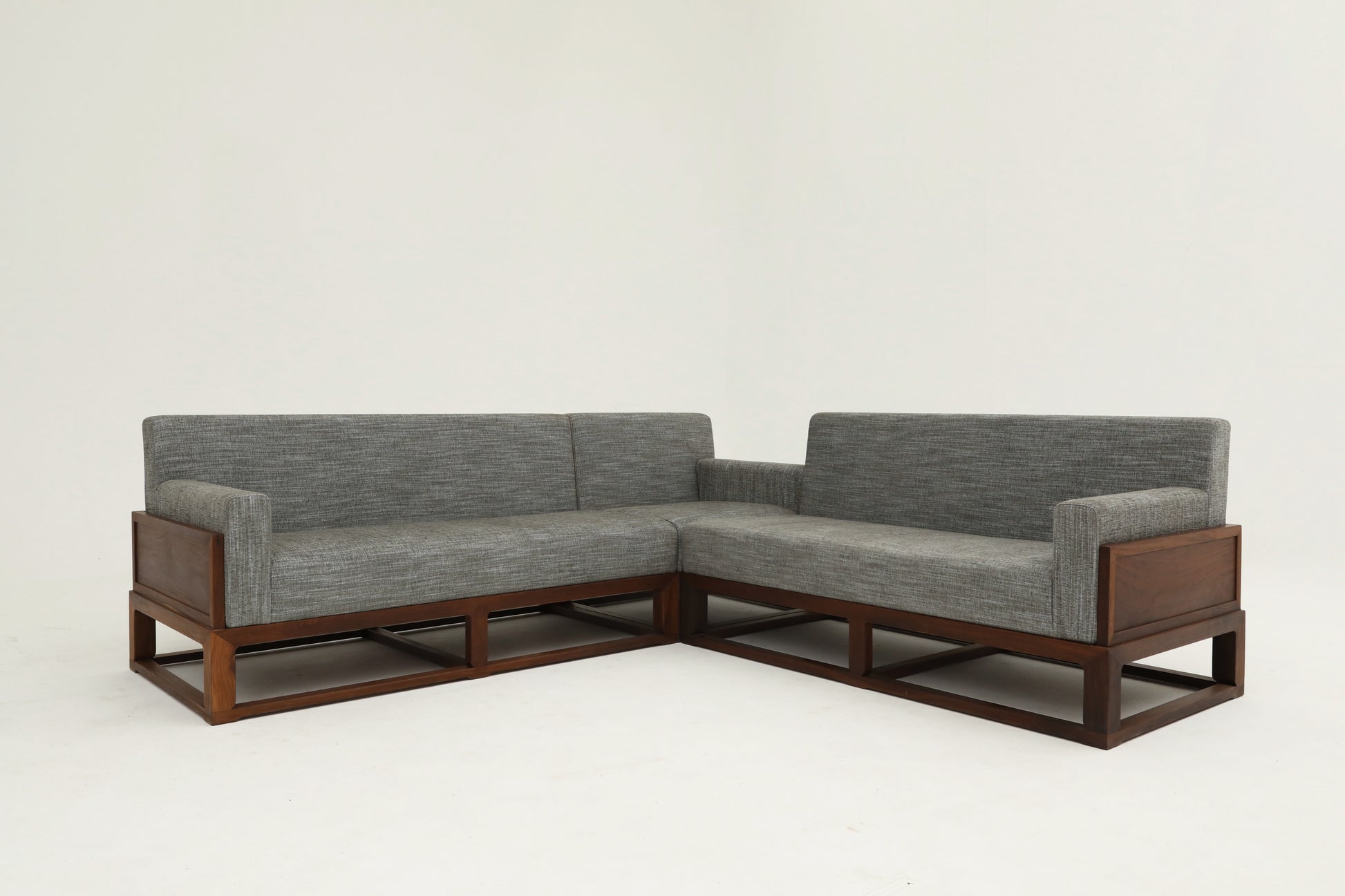 Handcrafted  hardwood modern Three-Seater Sofa， easy-clean, skin-friendly, single-seater sofa - SOHOO 