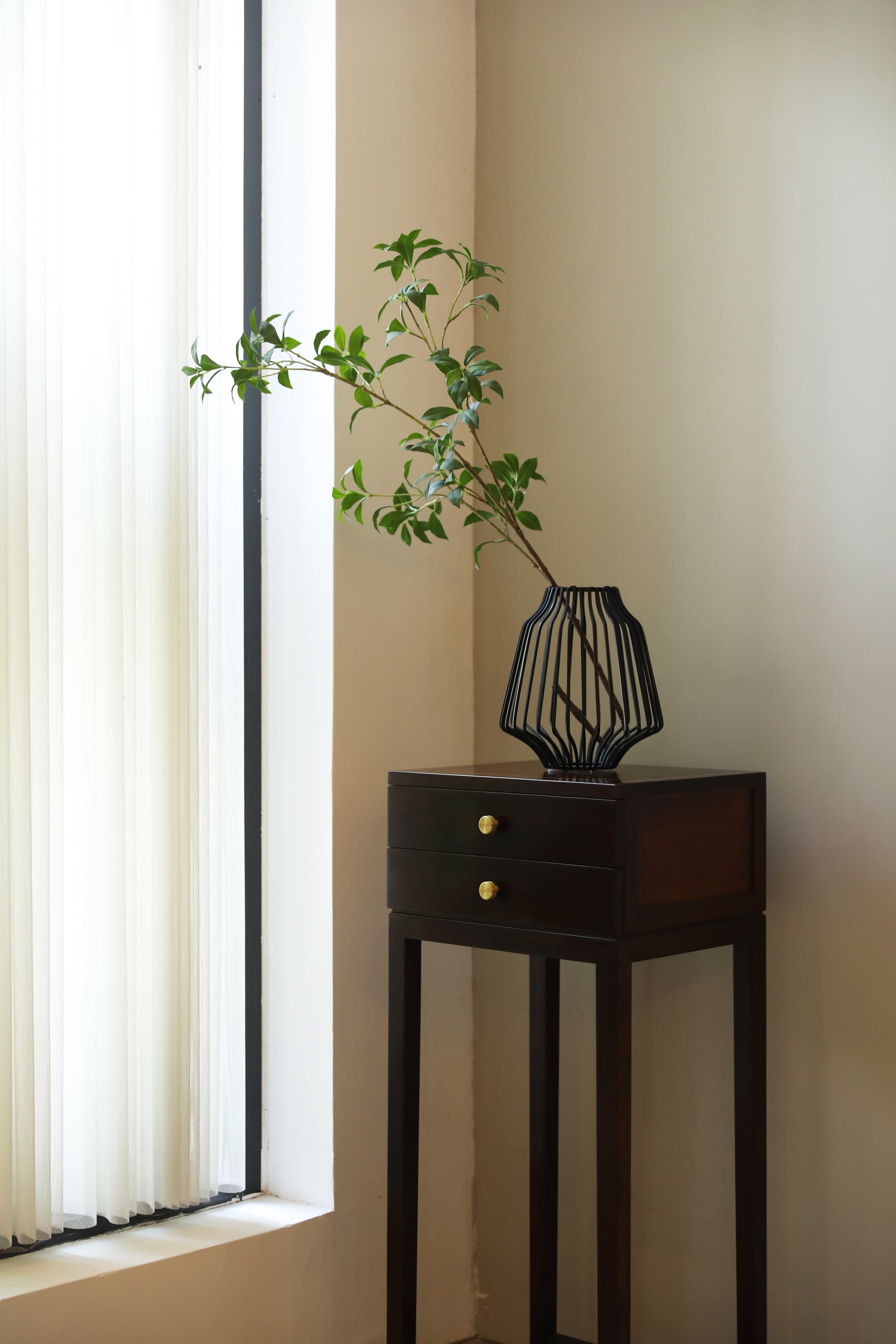 Handcrafted Hardwood Flower Stand, Minimalist Plant Display Rack,plant stand,Elegant Two-Drawer Accent Table - SOHOO 