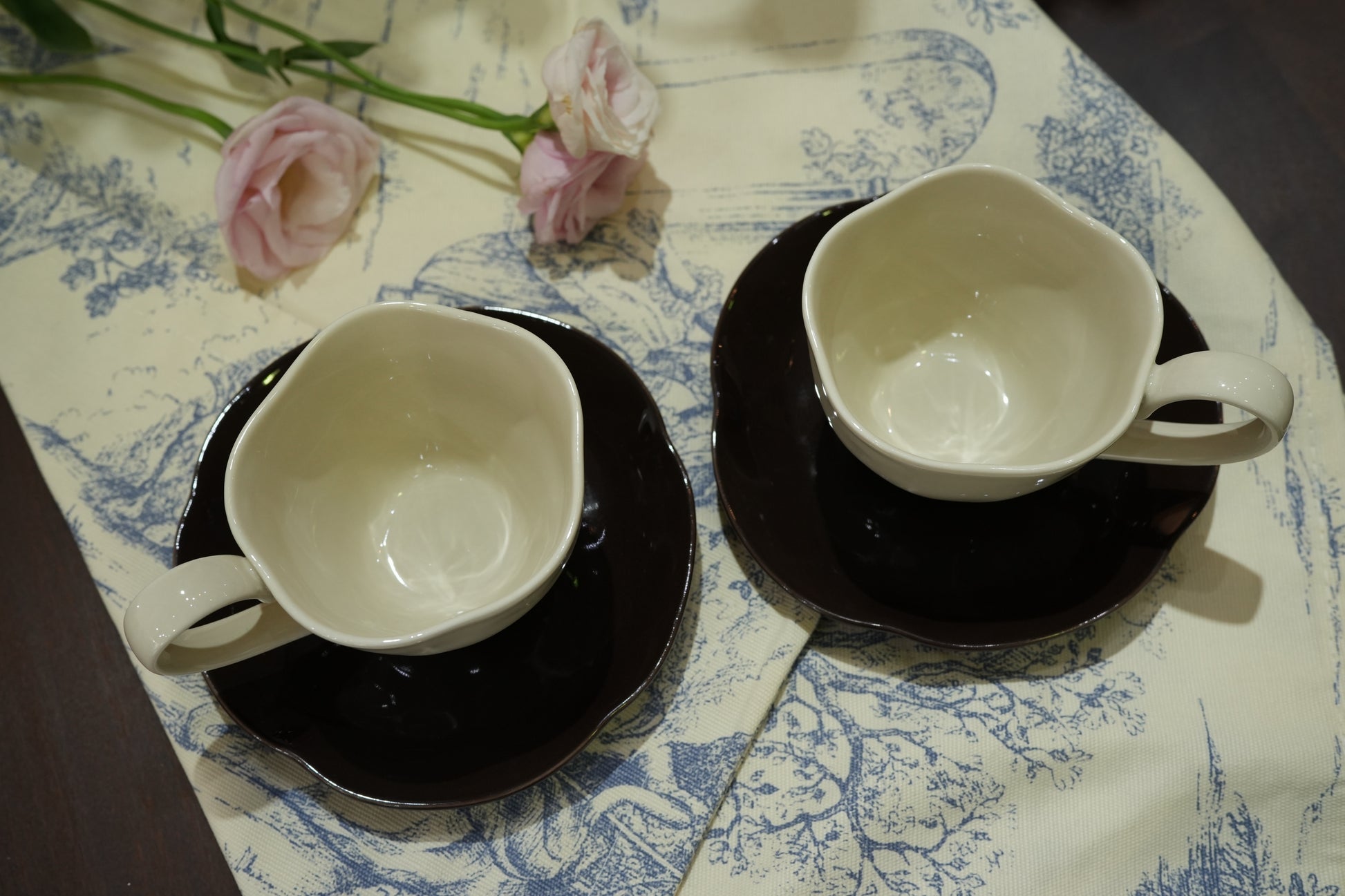 Artisan Ceramic Coffee Cup & Saucer – A Blend of Modern & Classic Design - SOHOO 